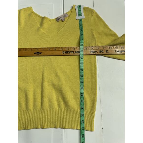 Philosophy Sweater Womens Small Yellow Knit Long Sleeve V Neck Lightweight - Picture 4 of 5